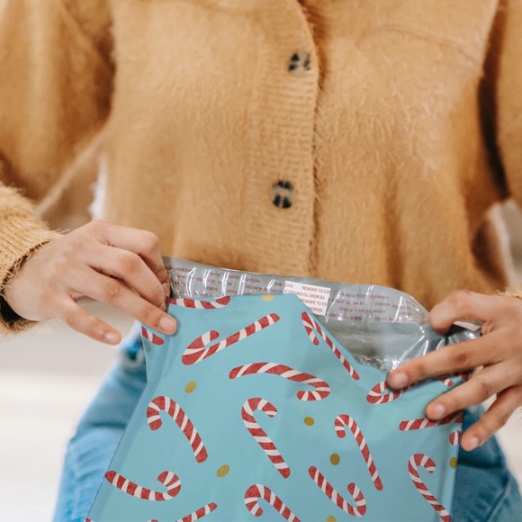 Candy Cane Poly Mailers 10x13 Pack of 25 - Picture 7 of 8